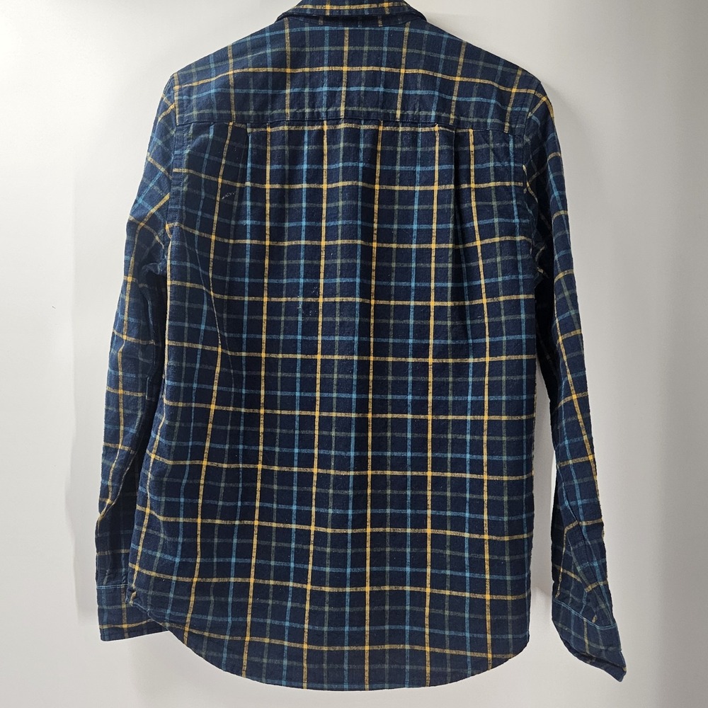 St.‎ John's Bay Outdoor Mens Small Long sleeve flannel shirt Plaid Pattern. - Picture 2 of 7